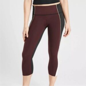Athleta Velocity Stash Pocket Colorblock Capris Size Small